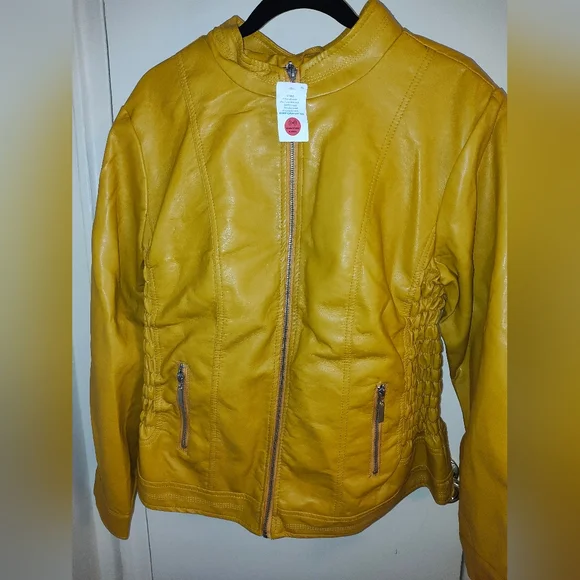 New Look Mustard Faux Leather Jacket - Picture 4 of 4